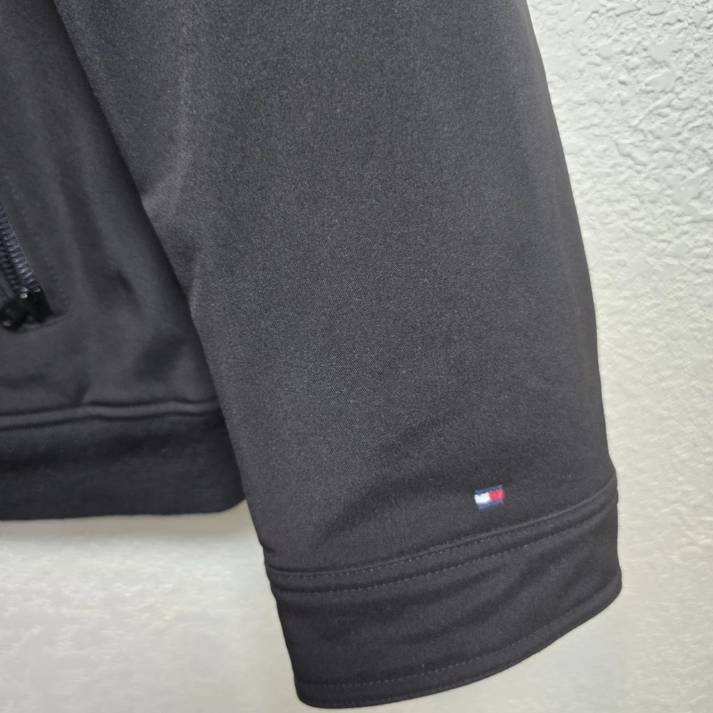 Tommy Hilfiger Men's Black Hooded Windbreaker Size Large